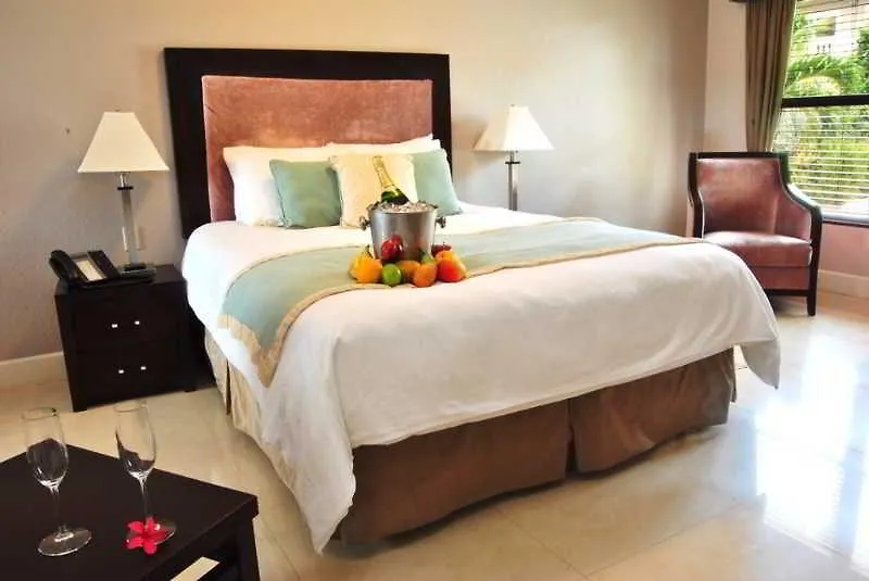 The Alexander Hotel - Cayman Brac